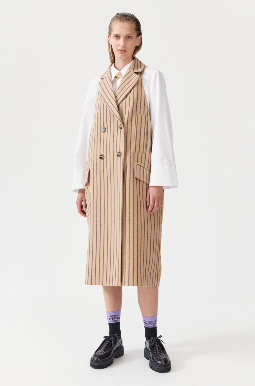 Darla Vest